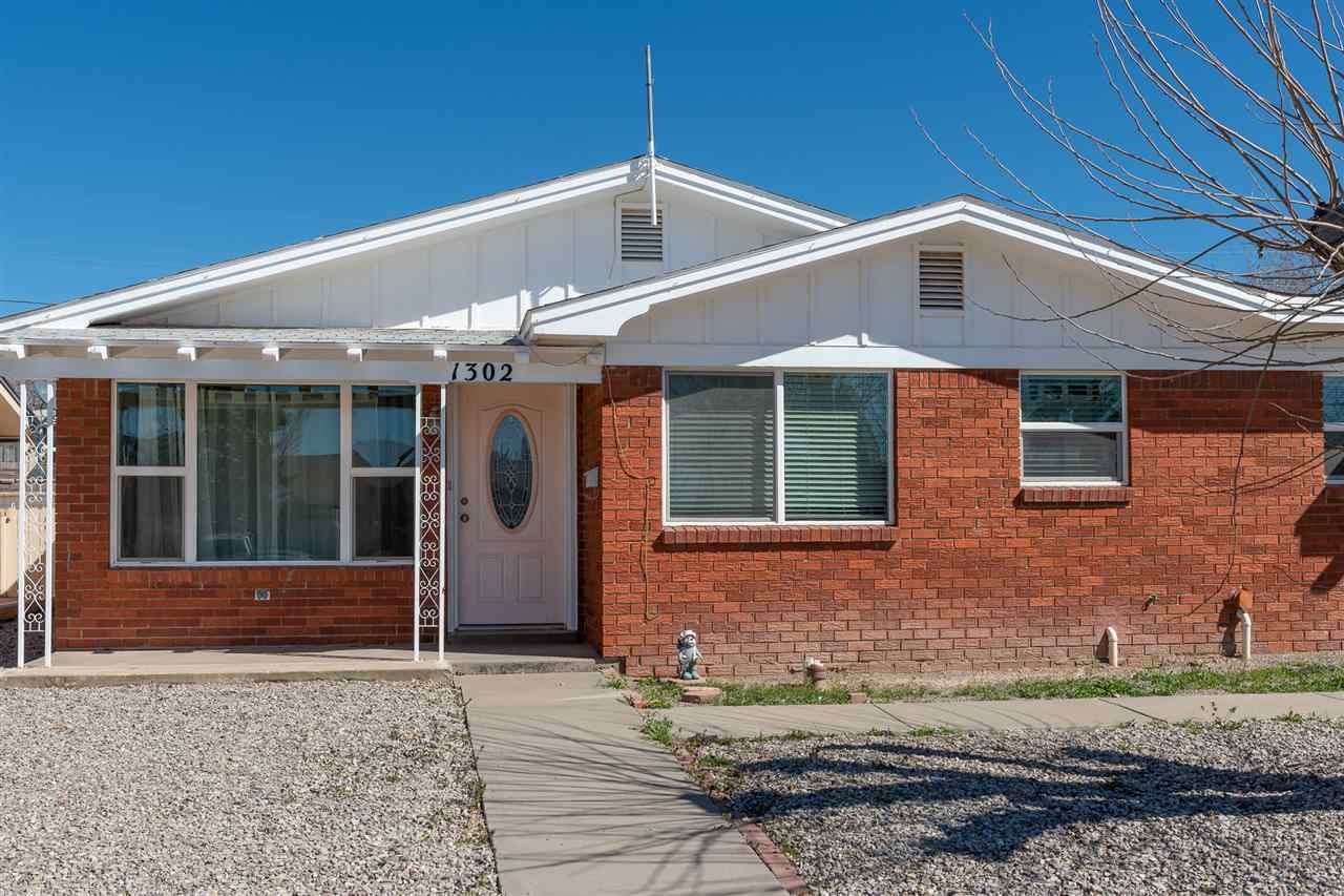 1302 College Av - Photo 1