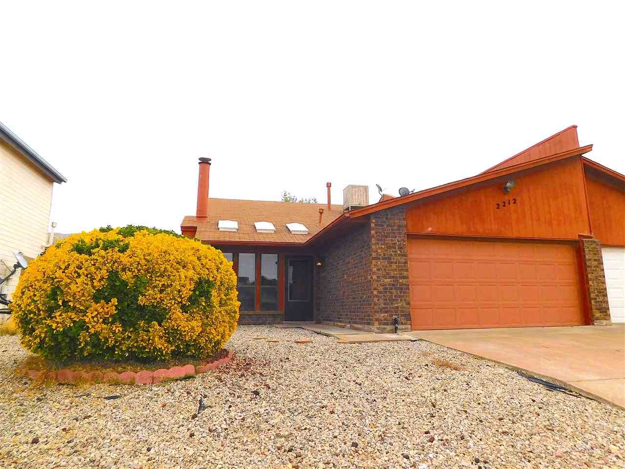 2212 Idaho Dr - Photo 1