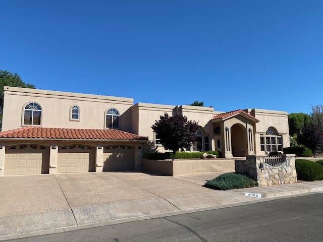 2423 Desert Hills Dr - Photo 1