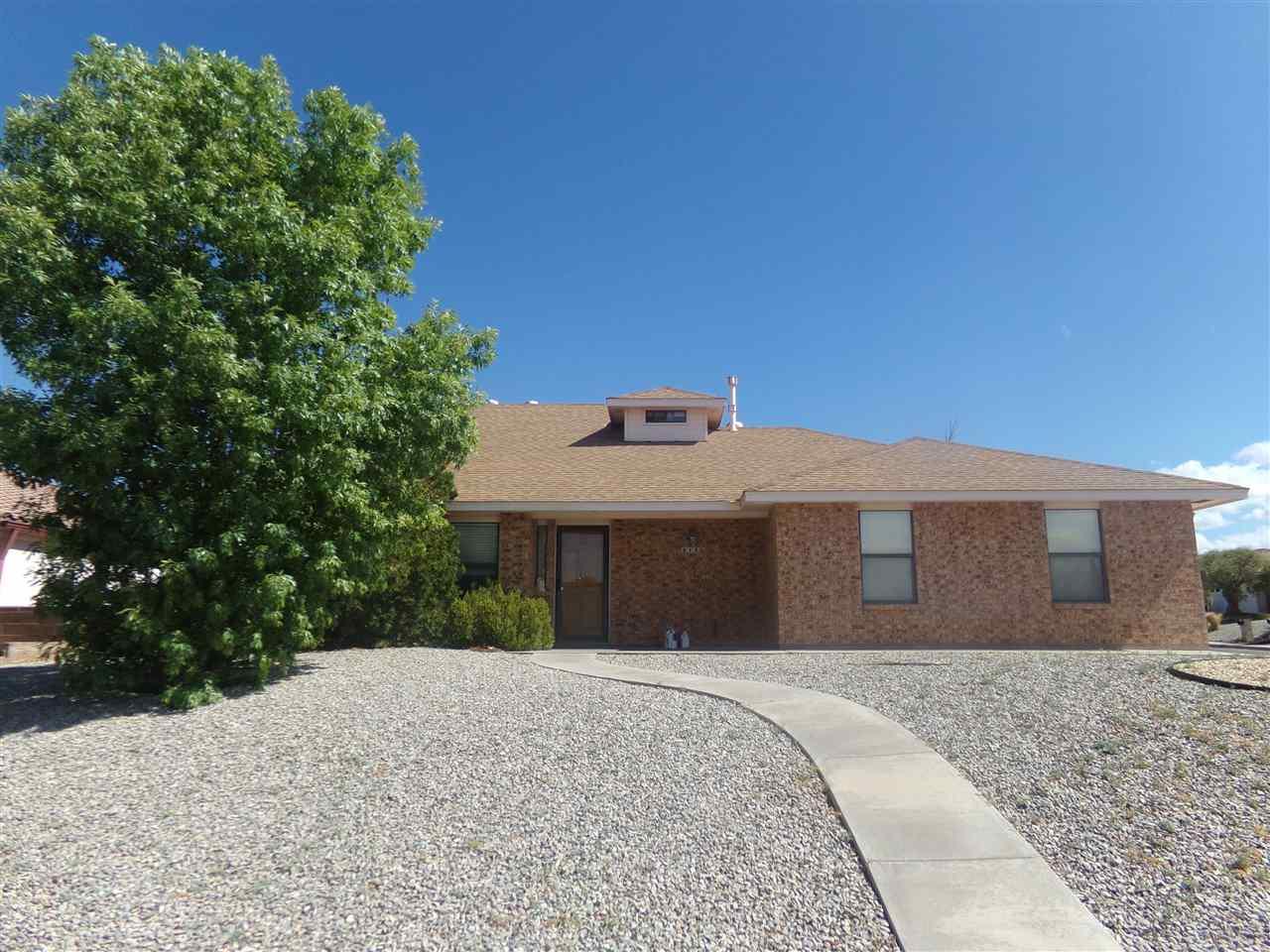 215 Teakwood Dr - Photo 1