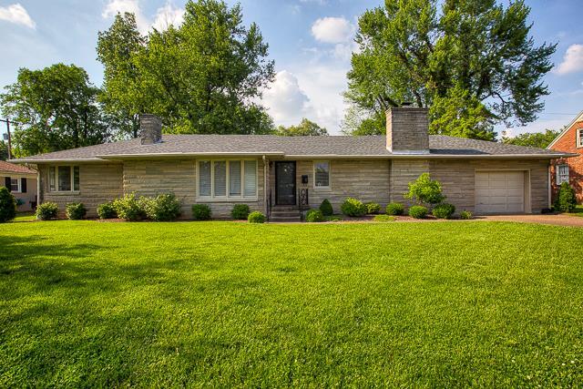 2131 Griffith - Photo 1