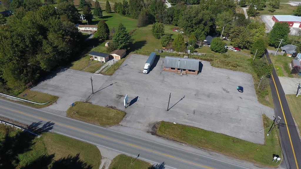 6001 Hwy 54 - Photo 1