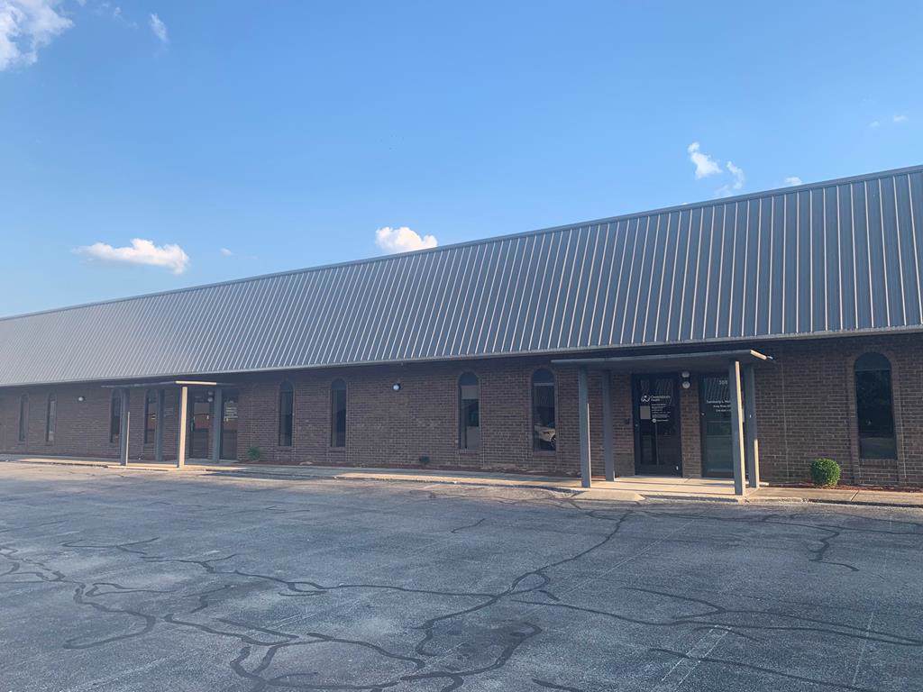 2816 Veach Road - Suite 306 - Photo 1
