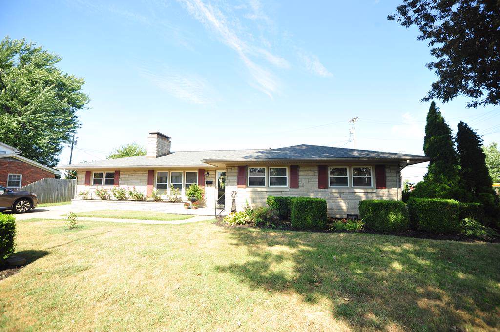 2005 Crestwood Drive - Photo 1