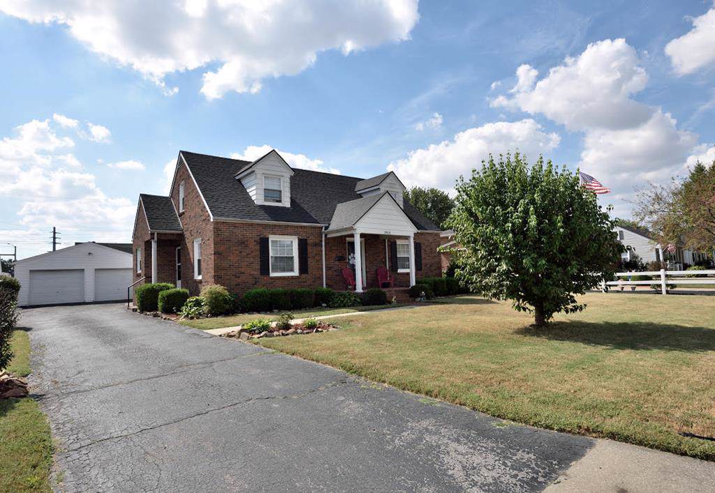 2616 Griffith Ave - Photo 1