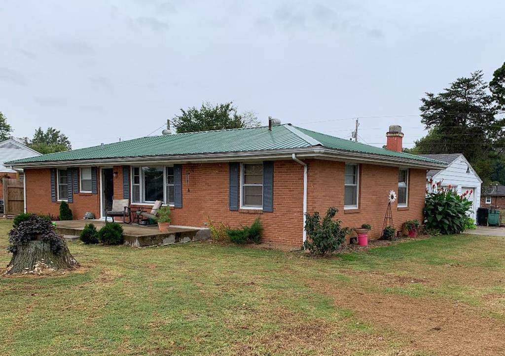 4925 Grandview Drive - Photo 1