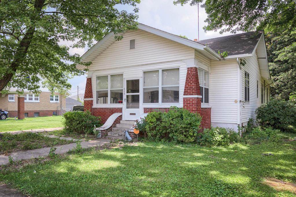 604 East 21st Street - Photo 1