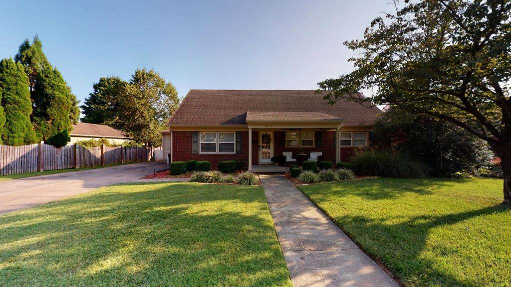 1810 Cecelia Ct - Photo 1