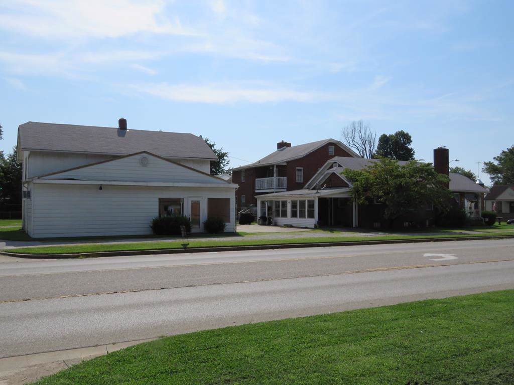 2007 J.R. Miller Blvd - Photo 1