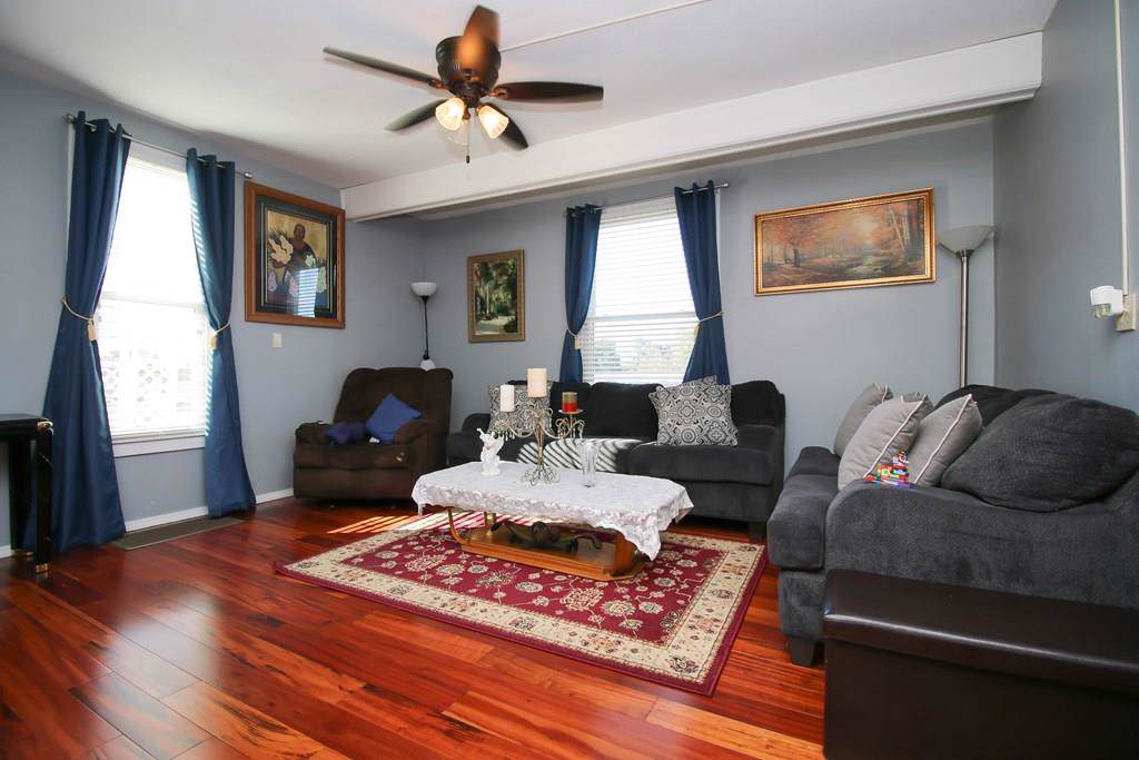 2224 West Parrish Avenue - Photo 1