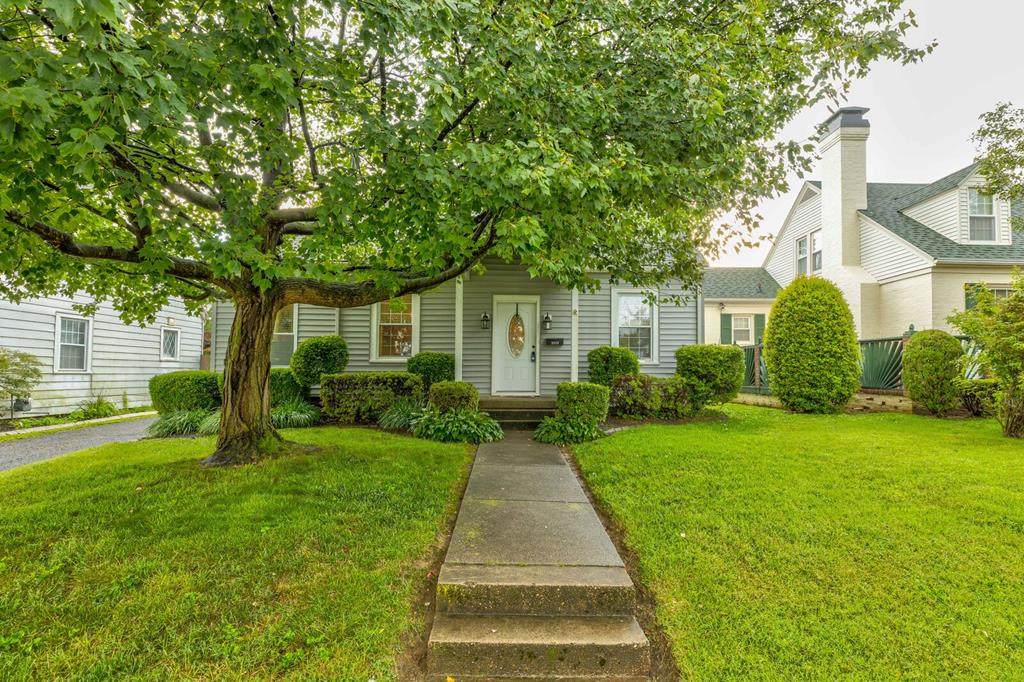 2212 Locust Street - Photo 1