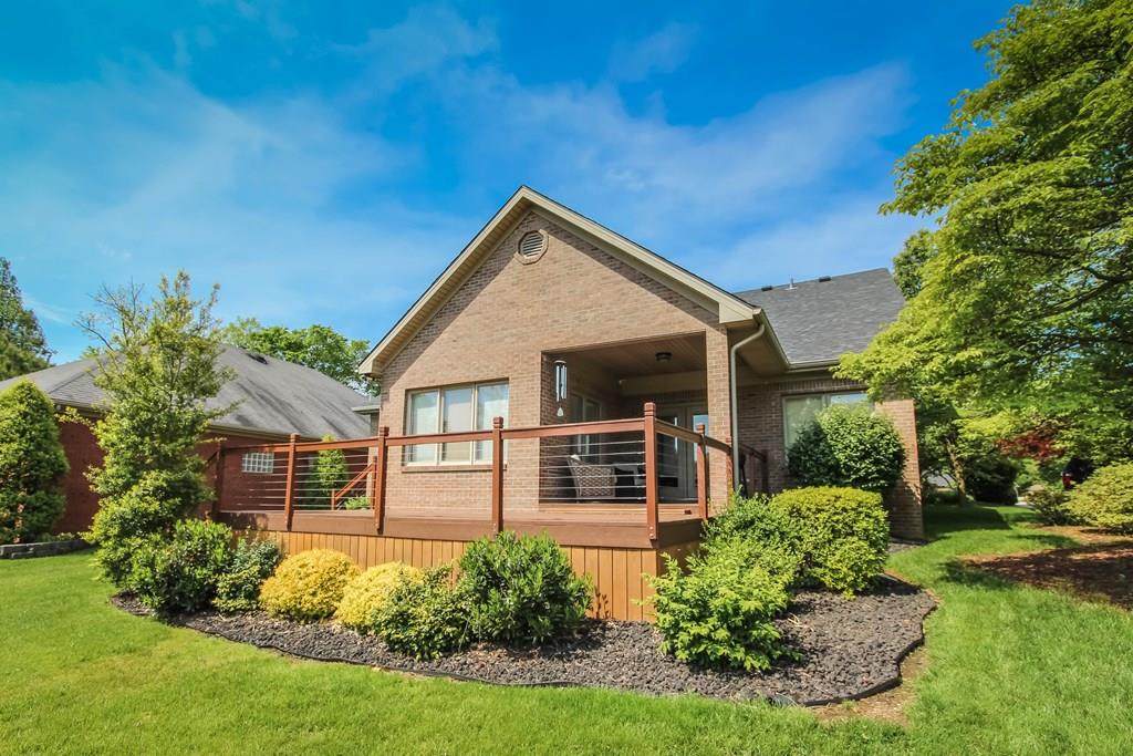 6380 Summit Dr - Photo 1