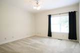 06 Cr 3092 - Photo 33