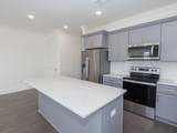 3018 Oxford Way - Photo 11