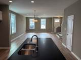 202 Honeysuckle Way - Photo 5