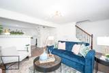 705 Park Lane - Photo 2