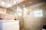 16 Cr 211 - Photo 61