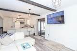 2202 Scott Street - Photo 8