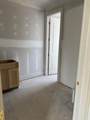 214 Price - Photo 11