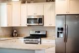 121 Lakes Dr S - Photo 10