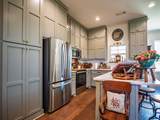 311 Dowsett Avenue - Photo 9