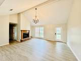 705 Deerfield Drive - Photo 3
