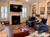 308 Windsor Drive N - Photo 3