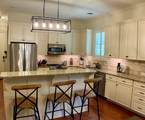 308 Windsor Drive N - Photo 9