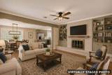 2072 Oakhurst Drive - Photo 10