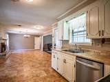117 Hemlock - Photo 10