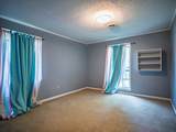 117 Hemlock - Photo 17