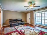 117 Hemlock - Photo 2