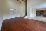 314 Hayat Loop - Photo 4