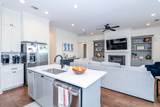 320 Dowsett Ave - Photo 10