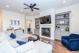 320 Dowsett Ave - Photo 5