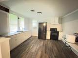 410 W Calhoun St - Photo 3