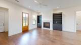 327 Dowsett Avenue - Photo 2