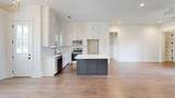 374 Dowsett Avenue - Photo 5