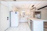 2202 Scott Street - Photo 18