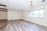 2202 Scott Street - Photo 5