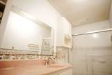 51 Cr 469 - Photo 25