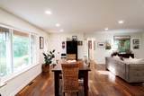16 Cr 2055 - Photo 22