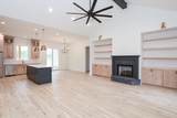 803 Oxford Loop - Photo 6