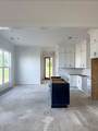 927 Octavia - Photo 4