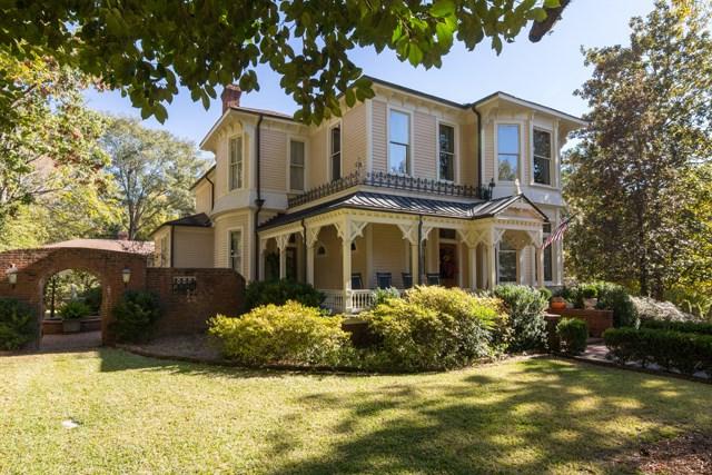 1003 S. Lamar - Photo 1