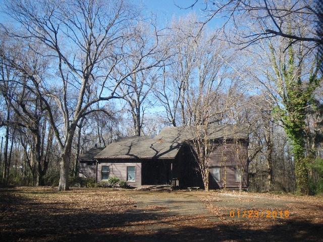 925 Oakhurst Ave-Clarksdale - Photo 1
