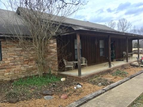 330 Jones St - Photo 1