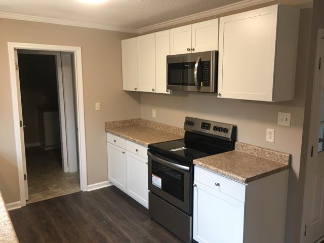 315 Hickory Ln - Photo 1
