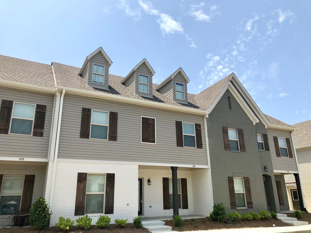 440 Walker Drive - Photo 1
