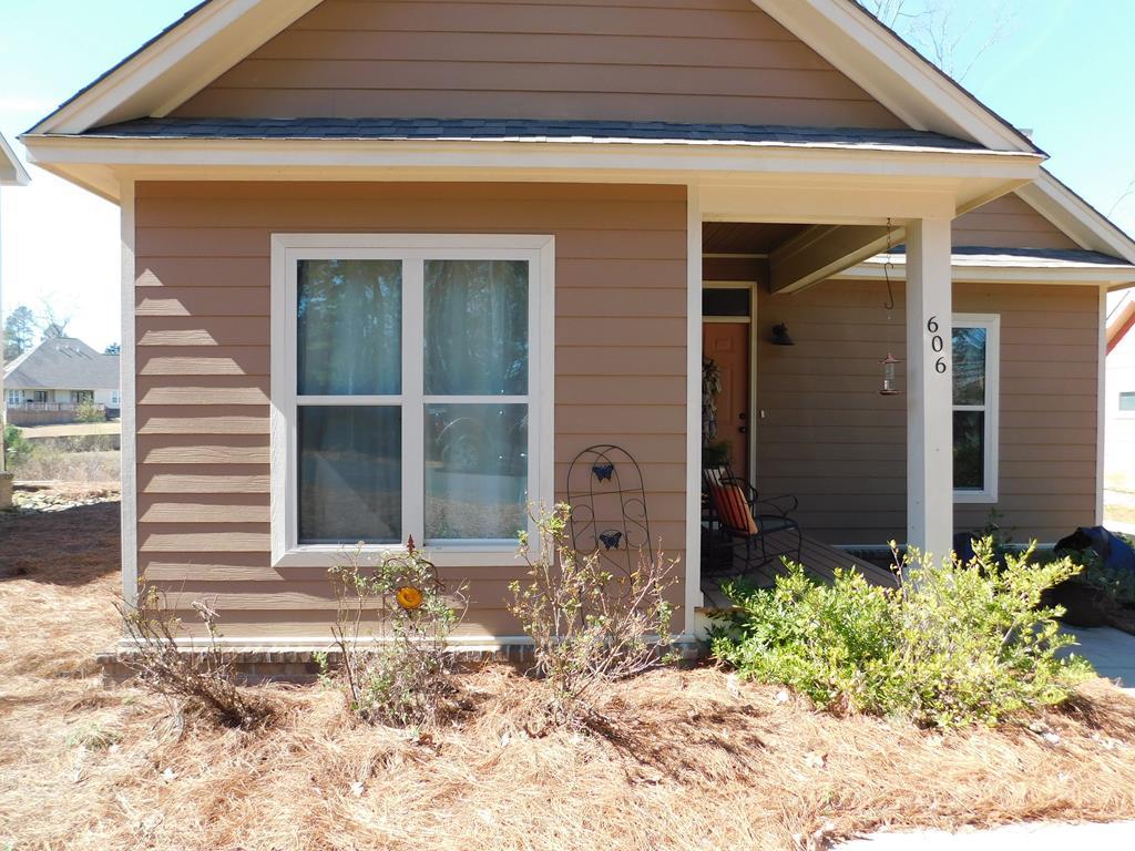 606 Starling Crest - Photo 1